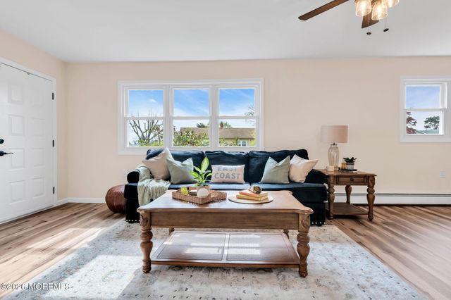 31 Vail Street, Toms River, NJ 08757