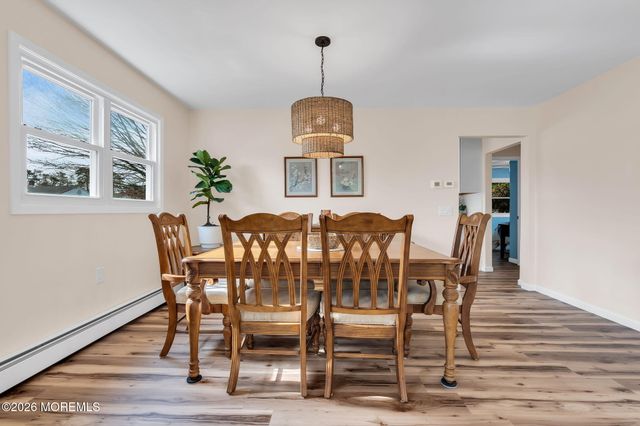 31 Vail Street, Toms River, NJ 08757