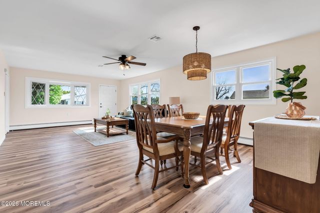 31 Vail Street, Toms River, NJ 08757