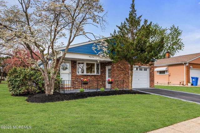 31 Vail Street, Toms River, NJ 08757