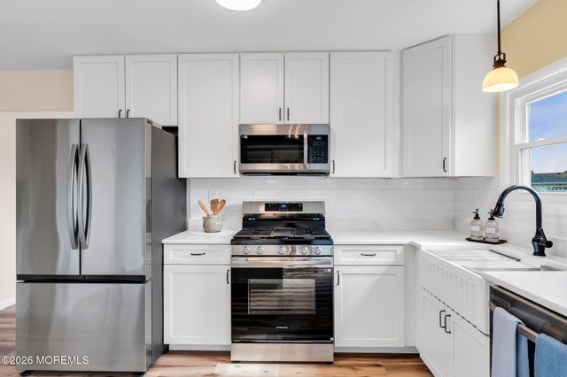 31 Vail Street, Toms River, NJ 08757