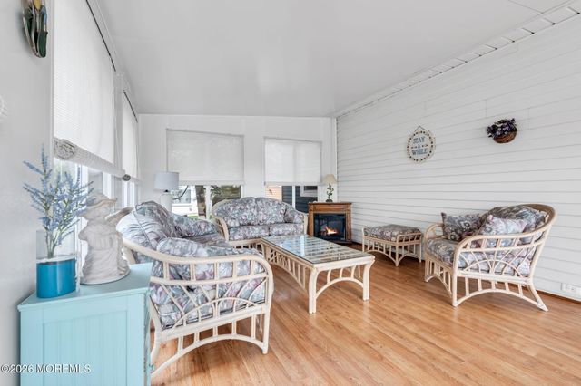 31 Vail Street, Toms River, NJ 08757