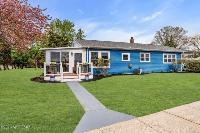 31 Vail Street, Toms River, NJ 08757