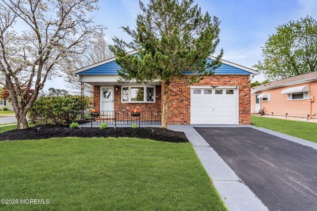 31 Vail Street, Toms River, NJ 08757