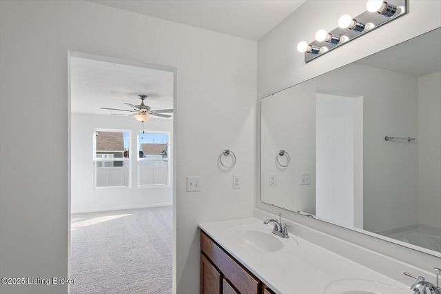 478 Mud Hen Dr, Shepherdsville, KY 40165