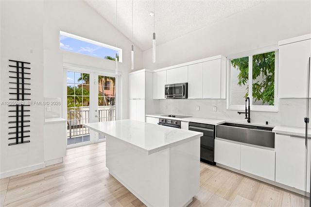 1457 NW 159th Ln, Pembroke Pines, FL 33028