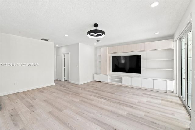 1457 NW 159th Ln, Pembroke Pines, FL 33028