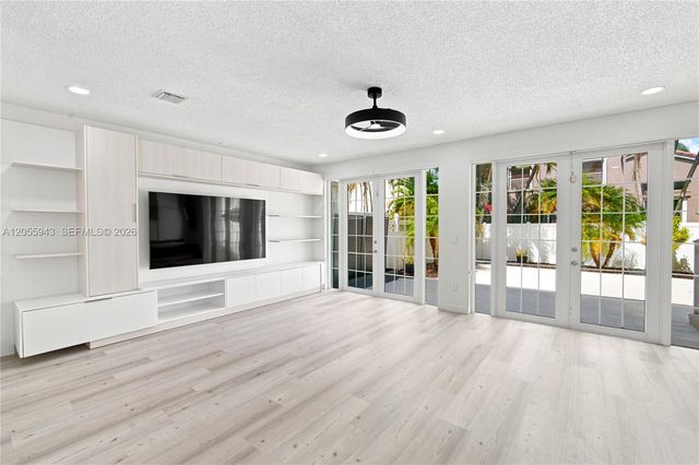 1457 NW 159th Ln, Pembroke Pines, FL 33028
