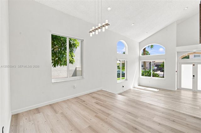 1457 NW 159th Ln, Pembroke Pines, FL 33028