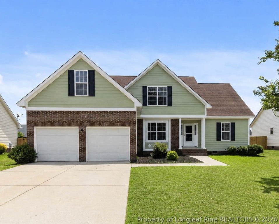 5925 Blue Sky Lane, Hope Mills, NC 28348