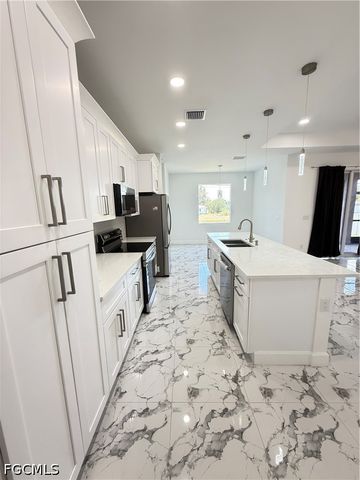 1102 Arthur AVE, Lehigh Acres, FL 33936