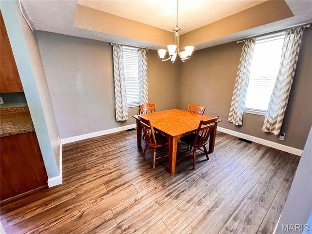 951 10th Street, Carlyle, IL 62231