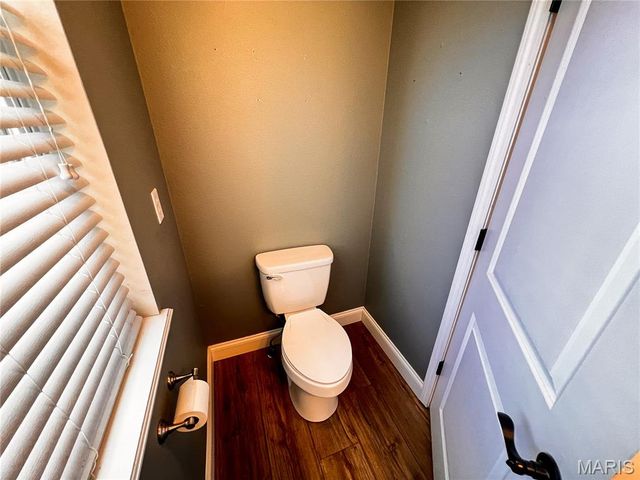 951 10th Street, Carlyle, IL 62231