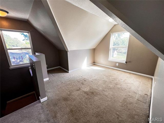 951 10th Street, Carlyle, IL 62231