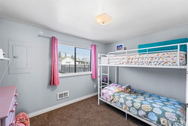 1111 E 5th, Port Angeles, WA 98362