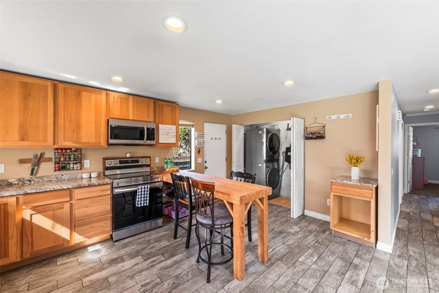 1111 E 5th, Port Angeles, WA 98362