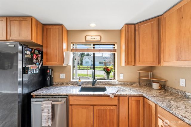 1111 E 5th, Port Angeles, WA 98362