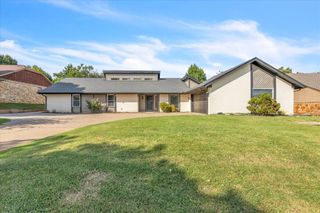 1913 Walking Sky Road, Edmond, OK 73013