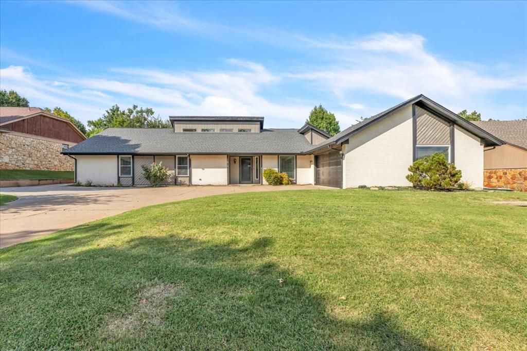 1913 Walking Sky Road, Edmond, OK 73013