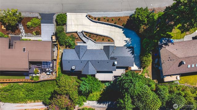 15705 62nd Avenue NE, Kenmore, WA 98028