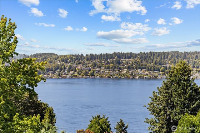 15705 62nd Avenue NE, Kenmore, WA 98028