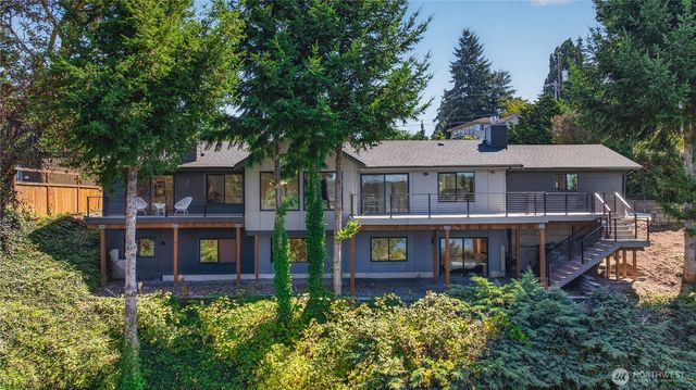 15705 62nd Avenue NE, Kenmore, WA 98028