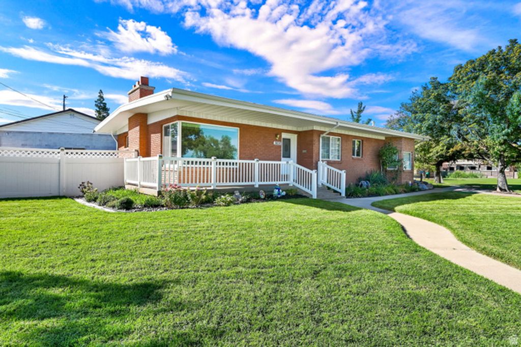 3828 S 2050 W, Roy, UT 84067 — exterior