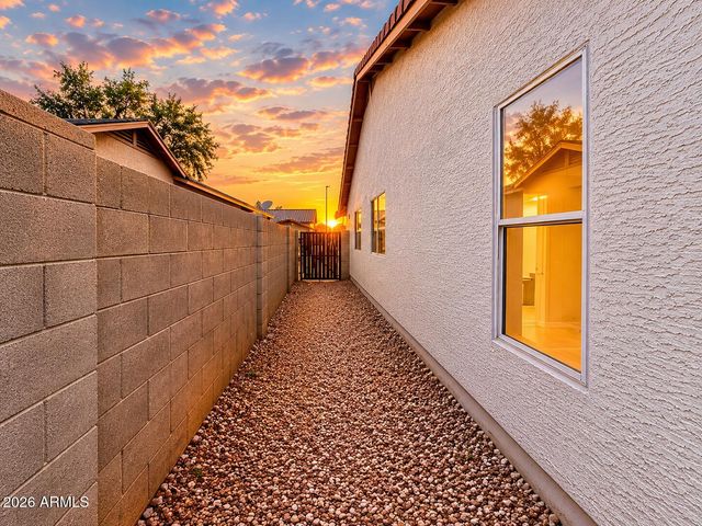 2029 N 87TH Drive, Phoenix, AZ 85037