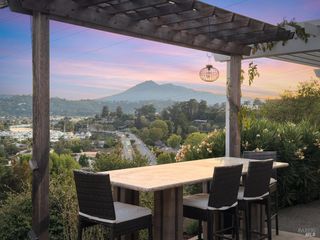 15 Junipero Serra Ave, San Rafael, CA 94901
