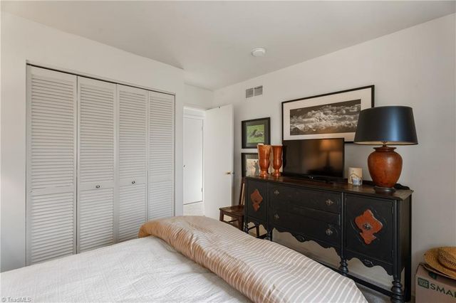 2946 Saint Marks Road I, Winston-salem, NC 27103