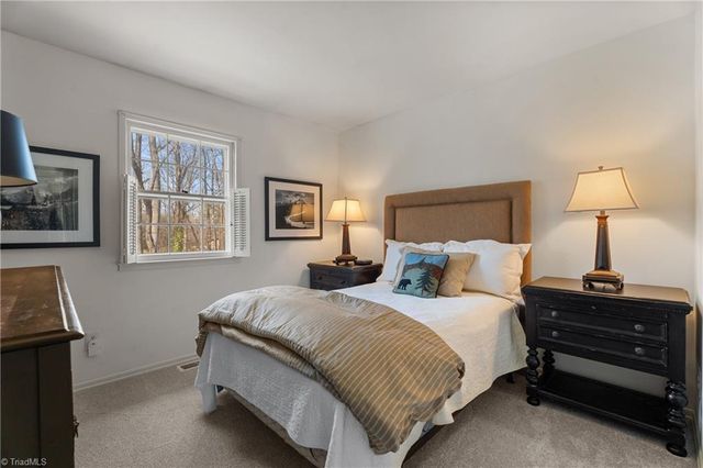 2946 Saint Marks Road I, Winston-salem, NC 27103