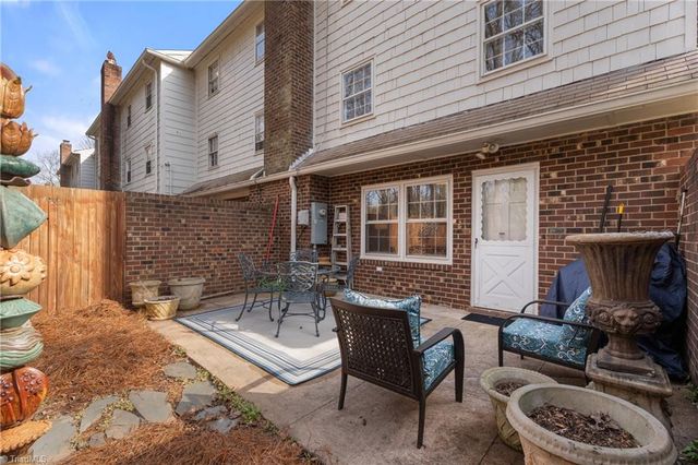 2946 Saint Marks Road I, Winston-salem, NC 27103