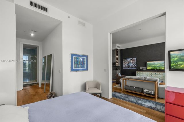 2001 Meridian Ave 404, Miami Beach, FL 33139