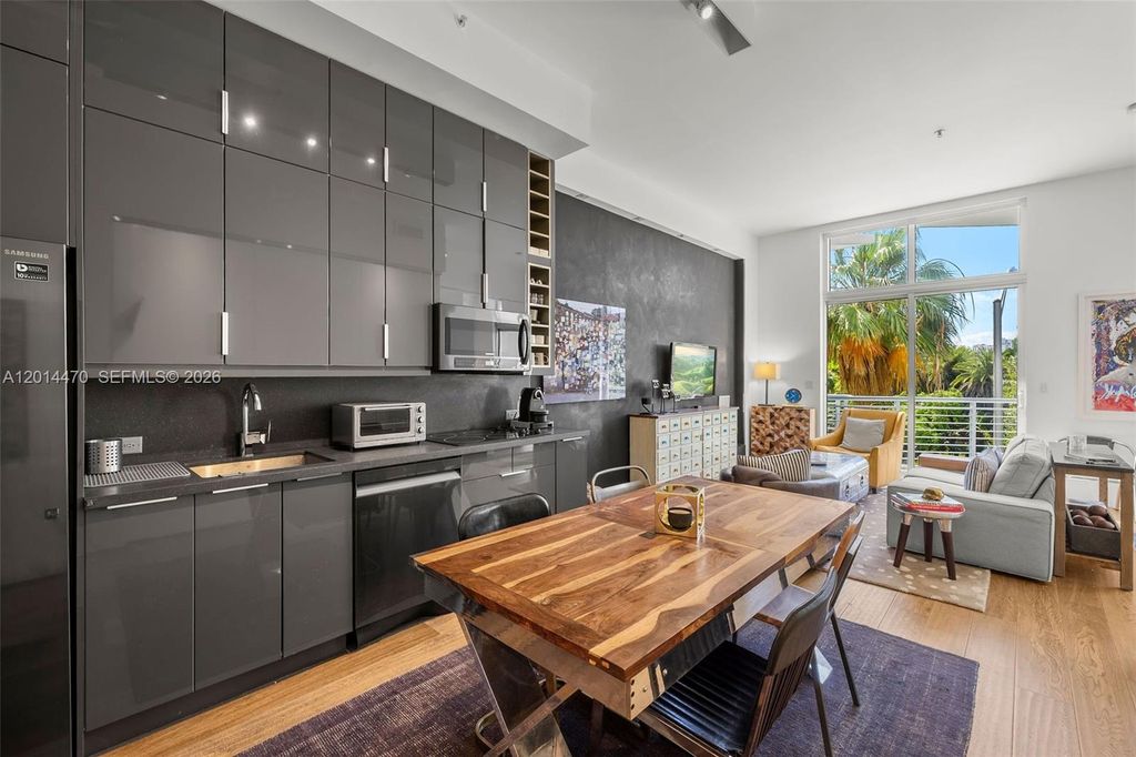 2001 Meridian Ave 404, Miami Beach, FL 33139