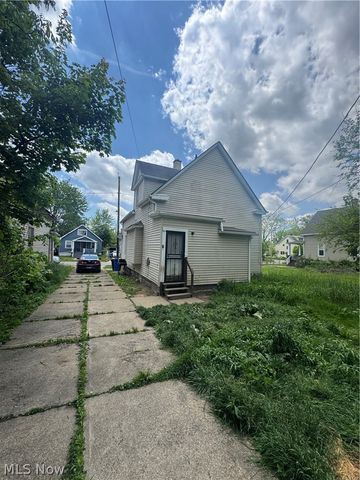 13613 Coath Avenue, Cleveland, OH 44120