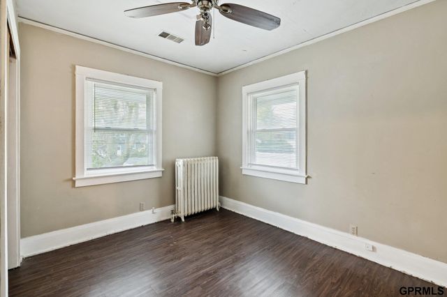 1738 S 32Nd Avenue, Omaha, NE 68105