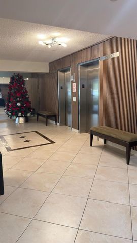 3960 Oaks Clubhouse Drive 502, Pompano Beach, FL 33069