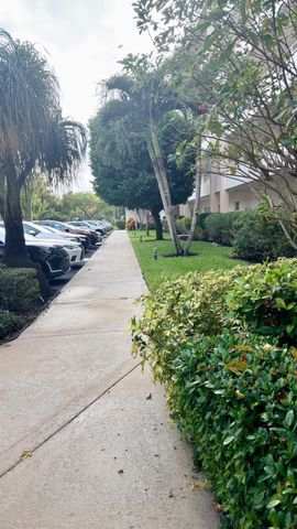 3960 Oaks Clubhouse Drive 502, Pompano Beach, FL 33069