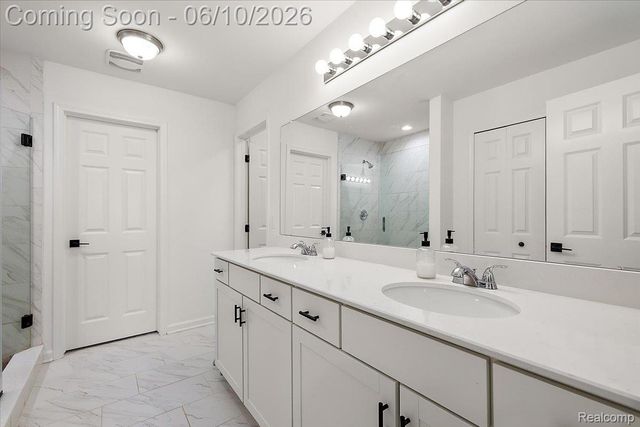 71471 Julius Drive, Bruce Township, MI 48065