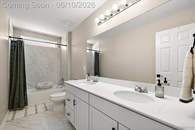 71471 Julius Drive, Bruce Township, MI 48065