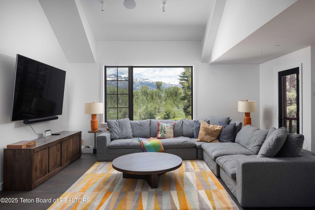 185 S SWAN Road, Jackson, WY 83001 photo 28