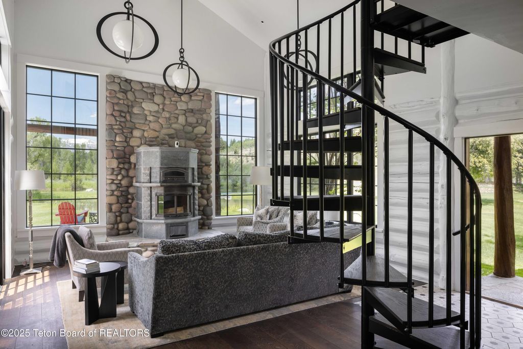 185 S SWAN Road, Jackson, WY 83001 photo 39