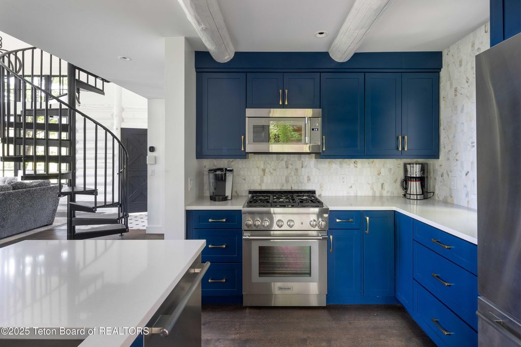 185 S SWAN Road, Jackson, WY 83001 photo 42