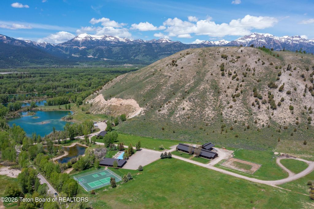 185 S SWAN Road, Jackson, WY 83001 photo 68