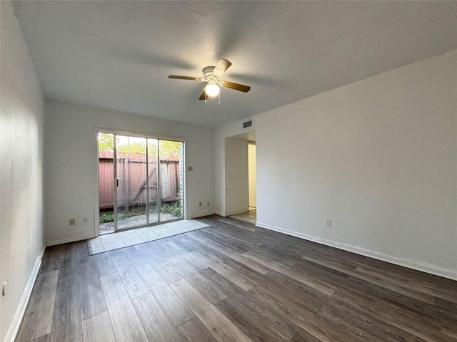 7206 S Gessner Road, Houston, TX 77036