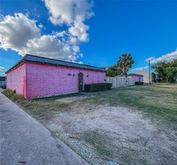 7206 S Gessner Road, Houston, TX 77036