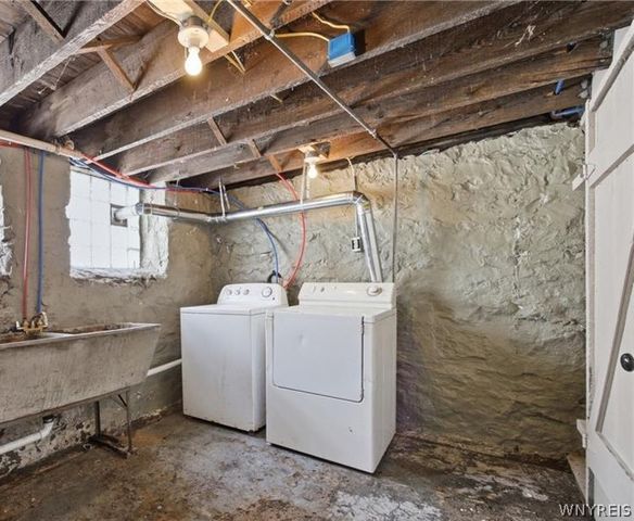 126 Lockwood Avenue, Buffalo, NY 14220