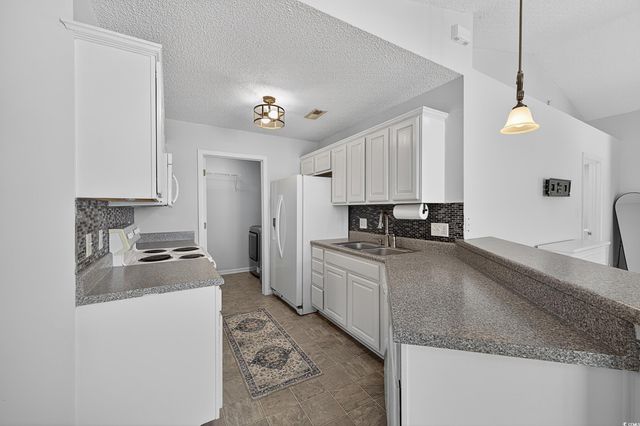 170 Country Manor Dr Unit B, Conway, SC 29526