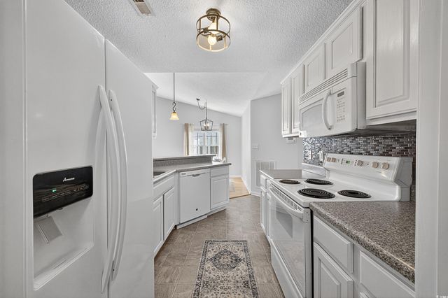 170 Country Manor Dr Unit B, Conway, SC 29526