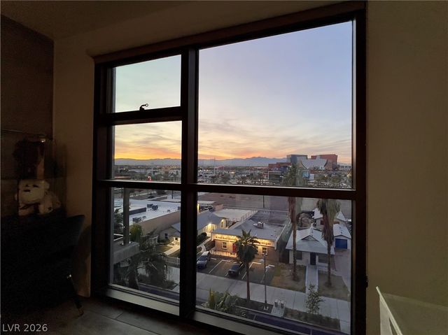 353 East Bonneville Avenue 718, Las Vegas, NV 89101